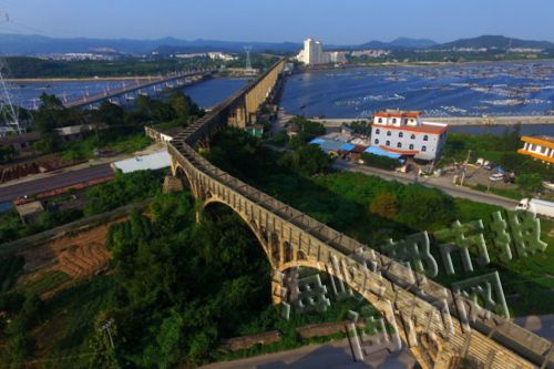 东山县杏陈镇八尺门大渡漕,而金汤湾就处在云霄与东山交界处