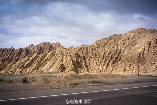 从216国道向一号冰川奔走 新疆哈萨克边境自驾游