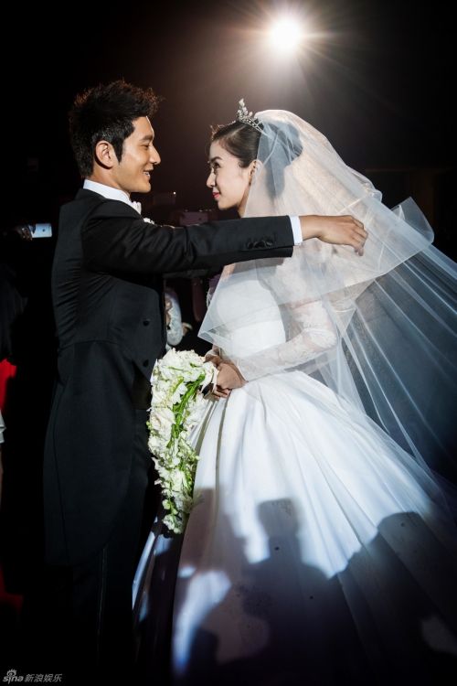 黄晓明angelababy结婚