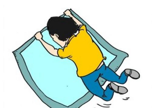 民警叫半天还打起呼噜(图)