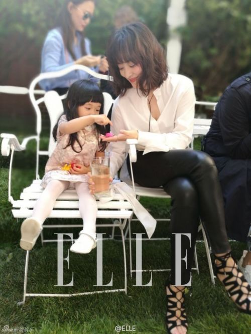 梅婷瘦身明显容光焕发 女儿快快漂亮可爱 (多图)