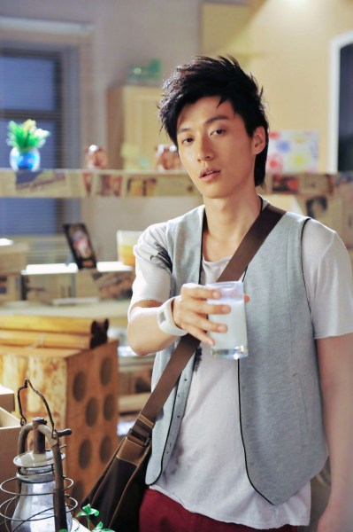 乔任梁生前电影作品回顾 《我们的十年》成绝唱