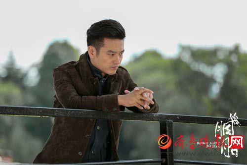 《胭脂》袁文康赵丽颖的亦师亦友纠缠不休 戏里戏外配合默契