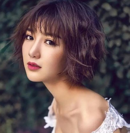 鸡窝头发型图片 非常适合颁奖典礼的