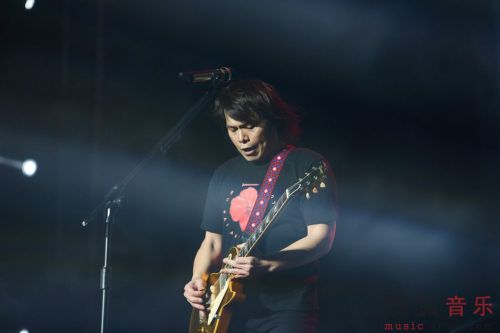 伍佰白鸽电子琴曲谱_白鸽伍佰图片(3)