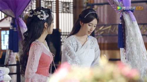 &shy;  于昨日播出的《上古情歌》第二周第二天剧集中,宋茜饰演的宣阳