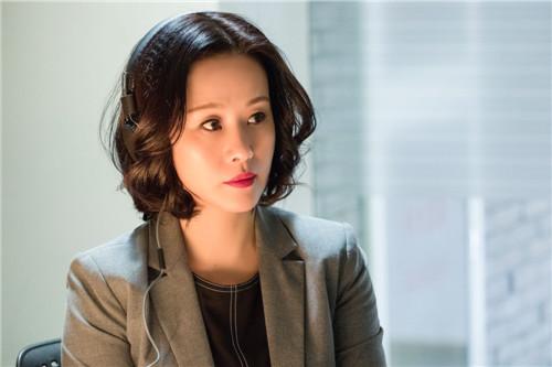 国际影星邬君梅在这个夏季强势出击,三部作品同时上档,燃爆暑期档