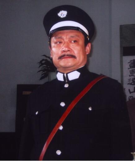 《父亲的身份》王世文厚积薄发 积累多部影视作品