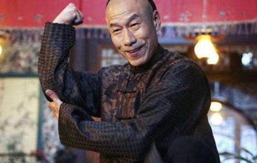 那年花开月正圆周莹的家业谁继承了呢 吴怀先是周莹继承人?