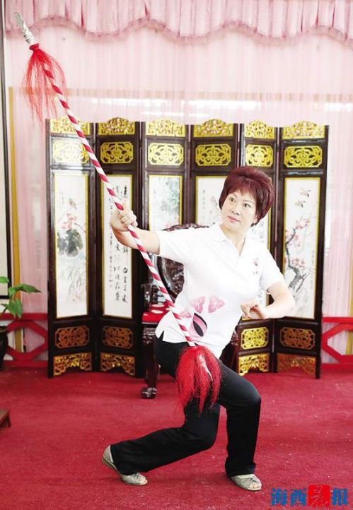 四十载高甲情 吴晶晶演绎戏剧人生